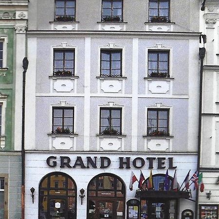 Grand Hotel Cerny Orel Jindřichŭv Hradec Esterno foto