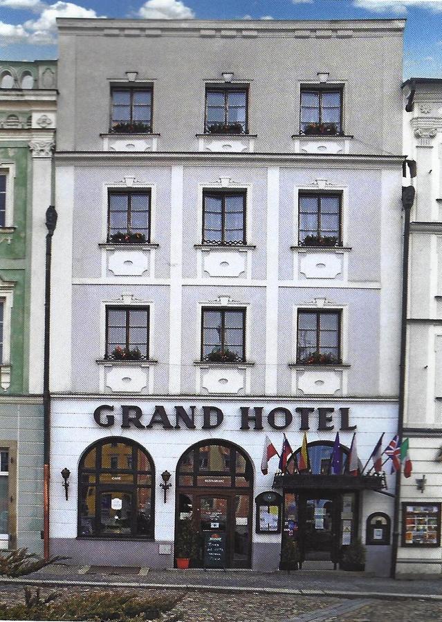 Grand Hotel Cerny Orel Jindřichŭv Hradec Esterno foto